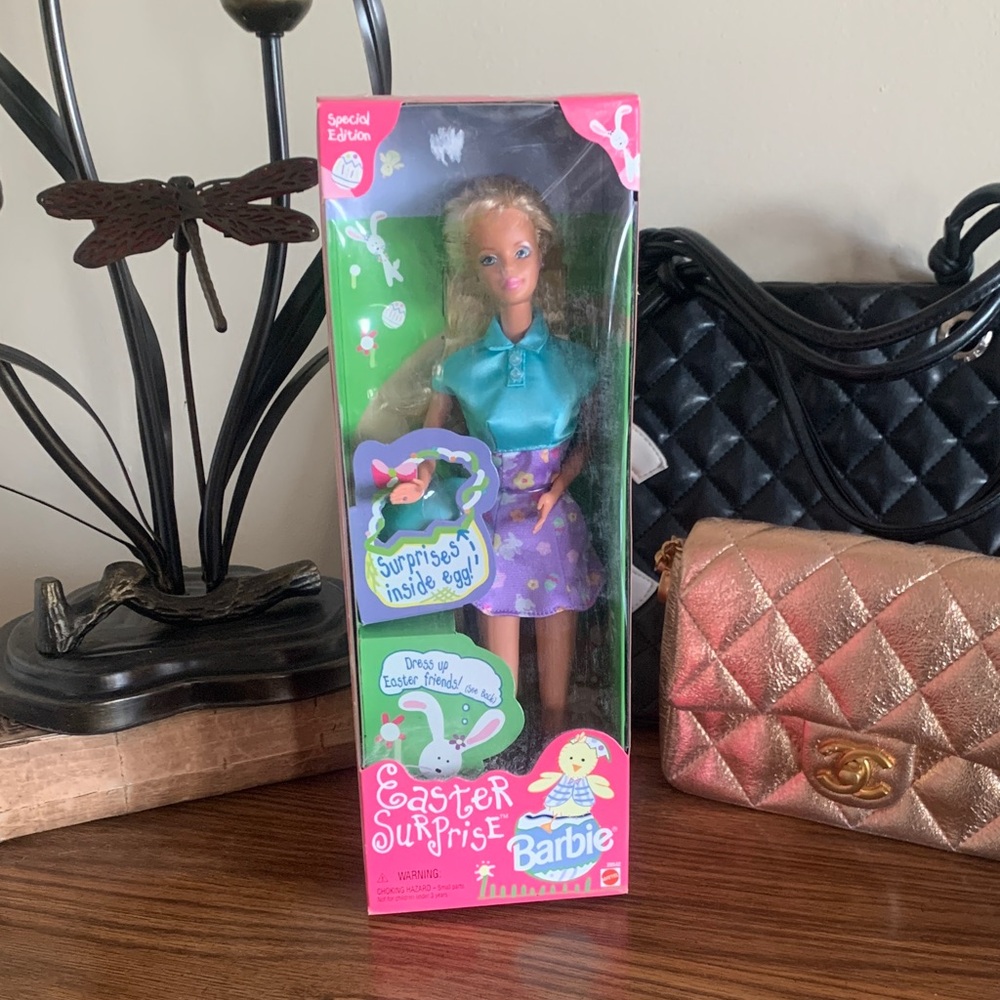 Barbie Special Edition 1998 with Blue and Purple Outfit Easter surprise